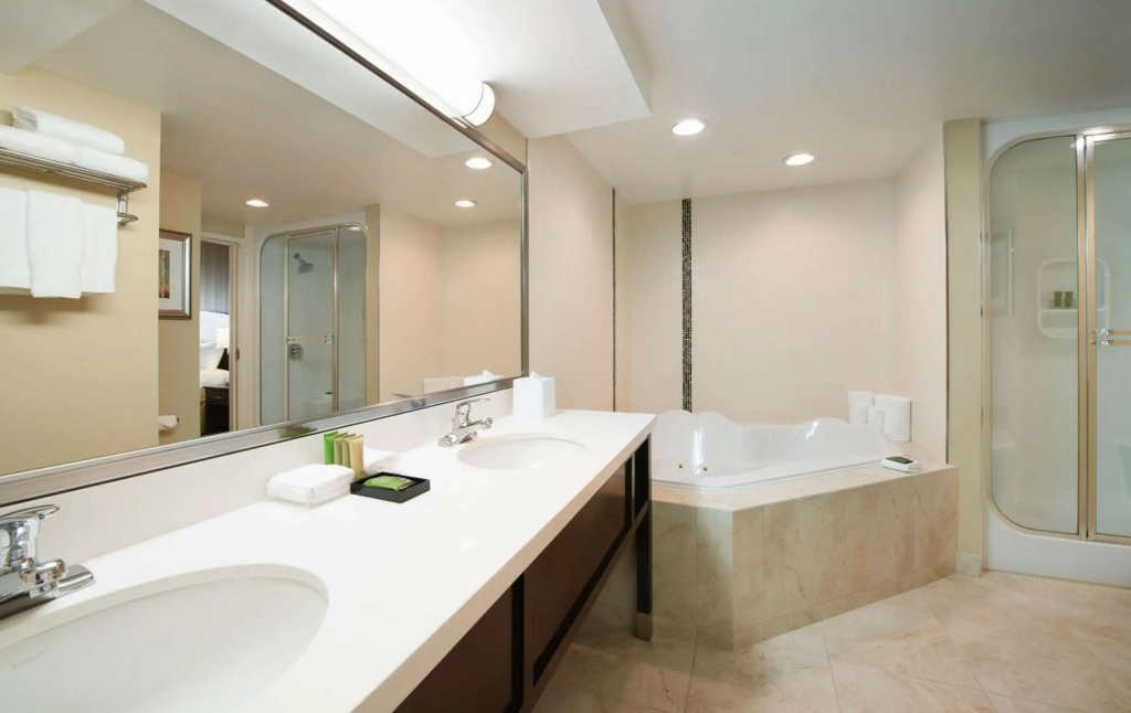 Best Western Plus Winnipeg Airport Hotel - фото 10
