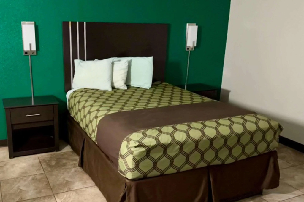 Rodeway Inn Georgetown — 5
