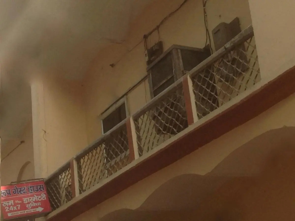 Roop Guest House