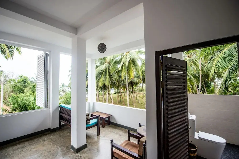 Deluxe room with balcony and with sea view