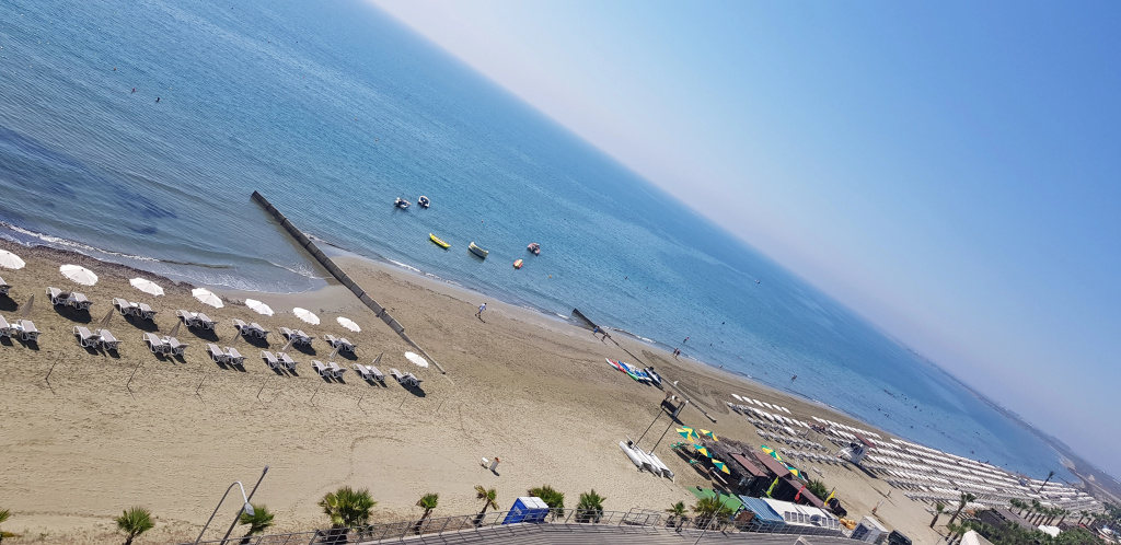 Beach & Waterfront