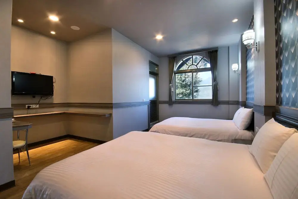 Deluxe Quadruple room