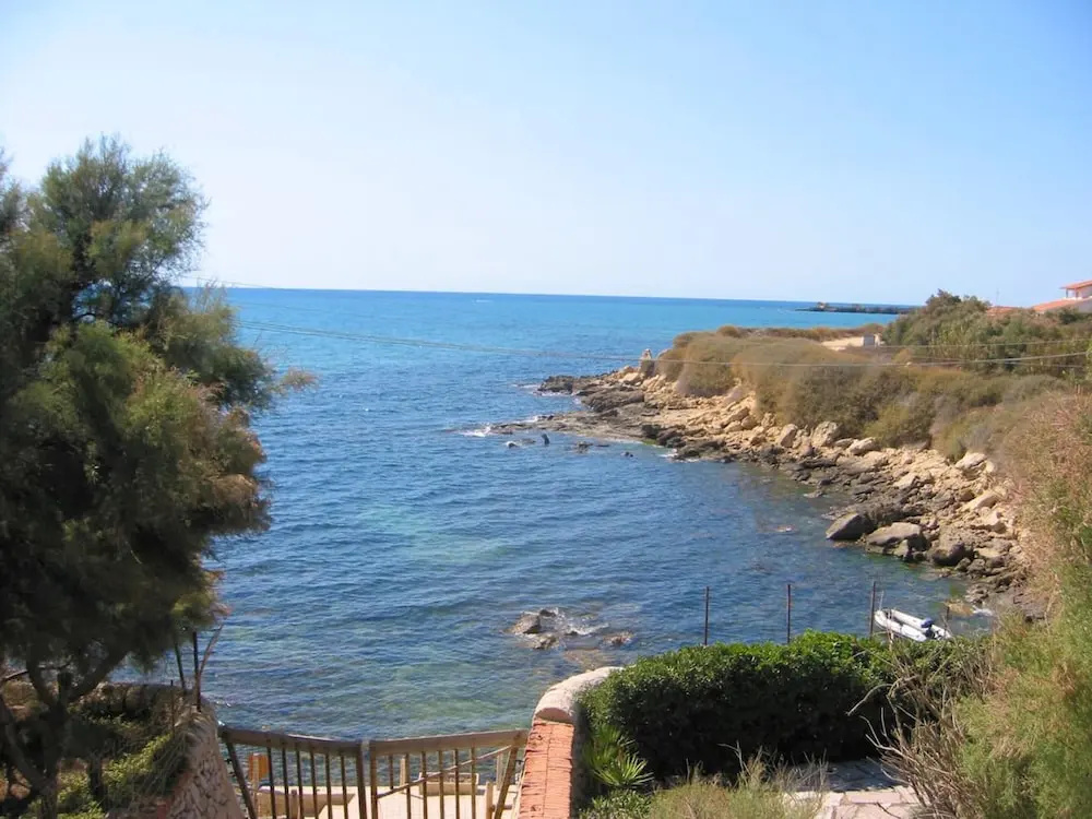 Apartment with 2 Bedrooms in Punta Braccetto, with Wonderful Sea View, Enclosed Garden And Wifi - 40 M From the Beach