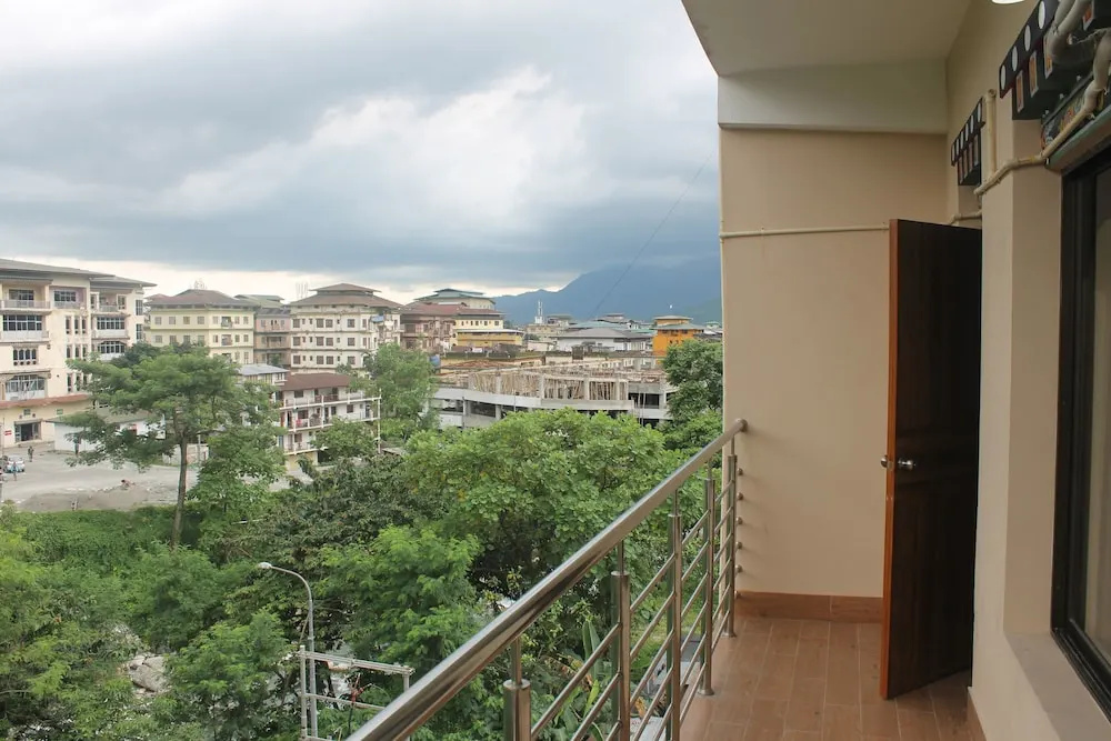 Balcony & Terrace