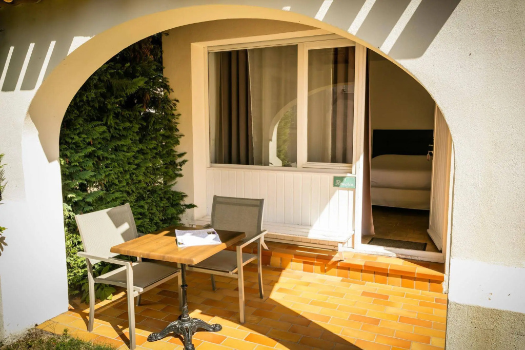 Balcony & Terrace