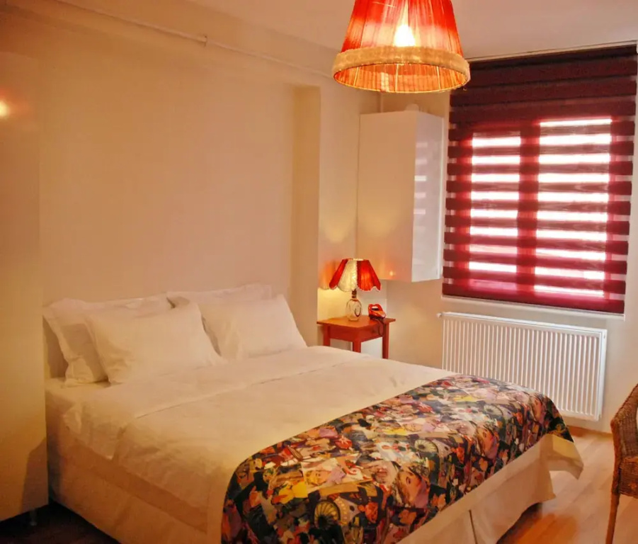 Economy room
