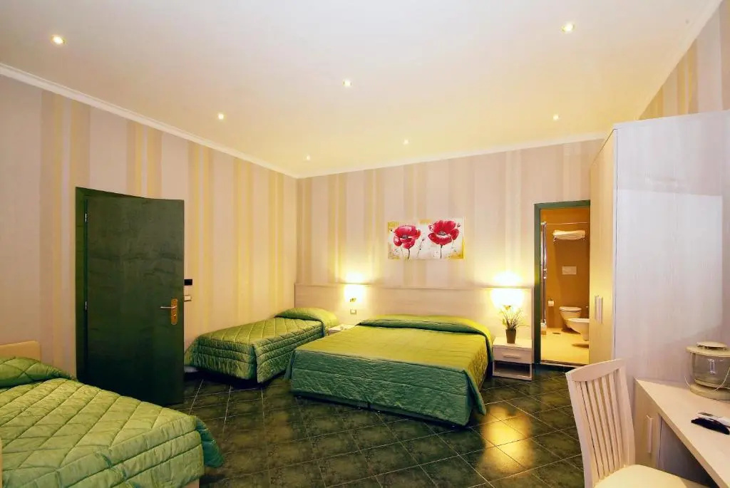 Standard Quadruple room