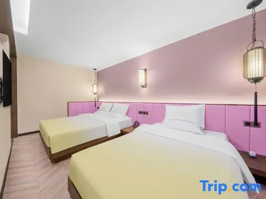 Premier room