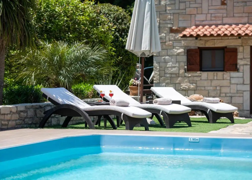 3 Bedrooms Villa