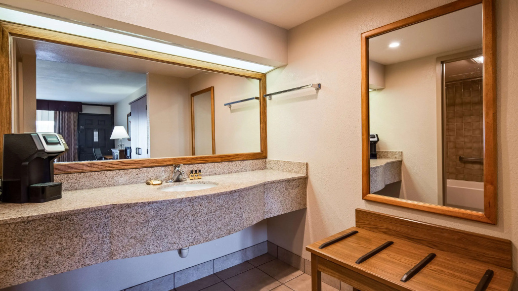 Best Western Plus Saddleback Inn & Conference Center - Général