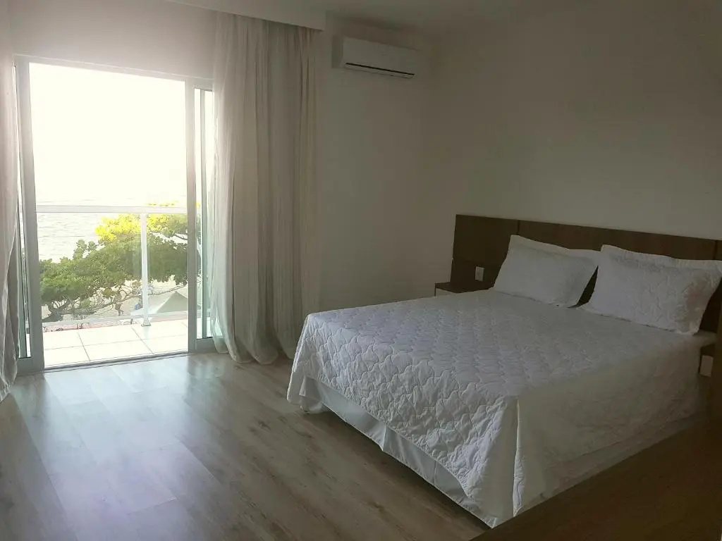 Standard Quadruple room with sea view