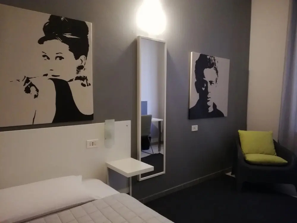 Bert Hotel - Chambres