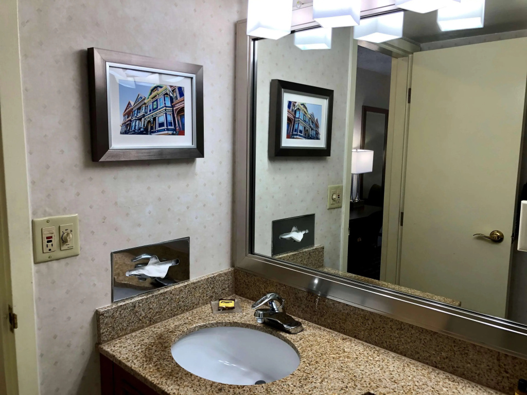 Best Western Plus Grosvenor Airport Hotel - Général