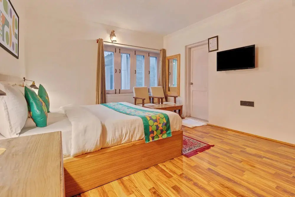 Deluxe room with balcony