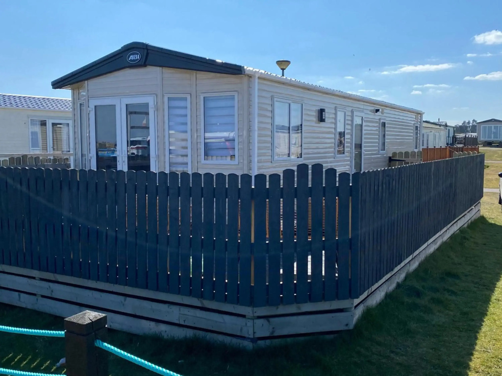 Beachfront Lodge, Lossiemouth Bay