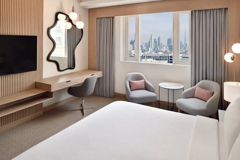 Двухместный номер клубный Standard (двуспальная кровать) в Crowne Plaza Dubai Jumeirah an IHG Hotel