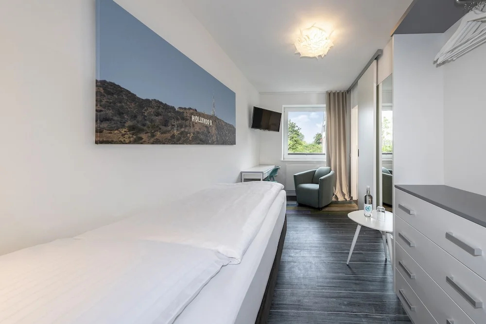 Beach Hotel California - Chambres