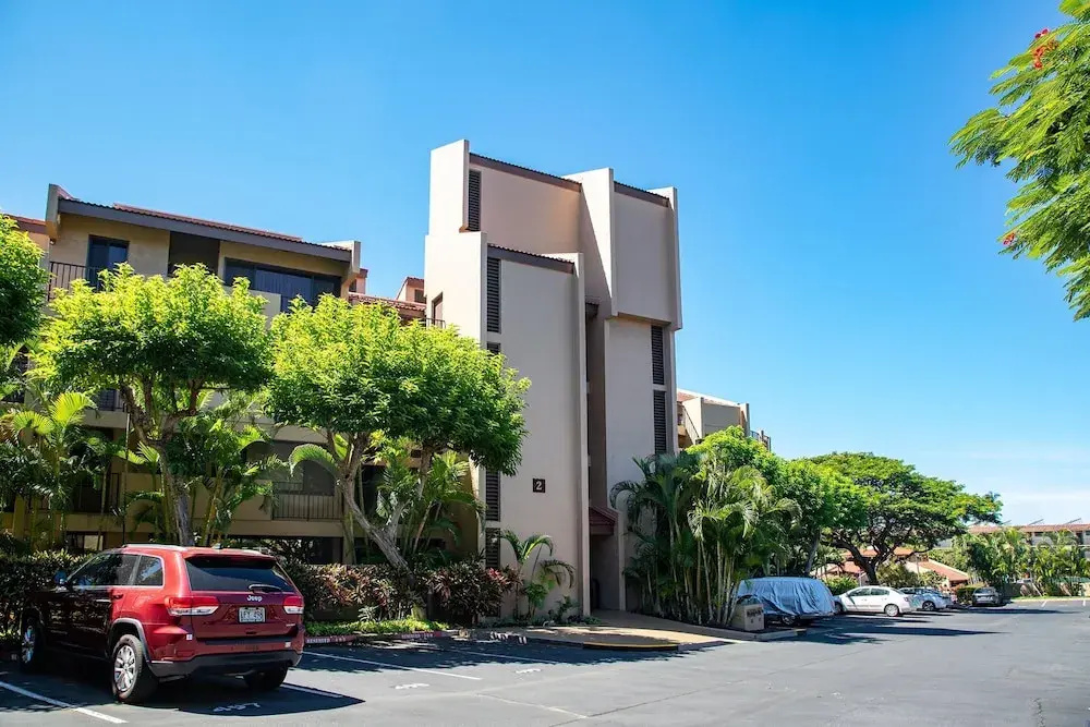 Kamaole Sands 2-406 - Luxurious Renovation - Penthouse Ocean Views - Split AC