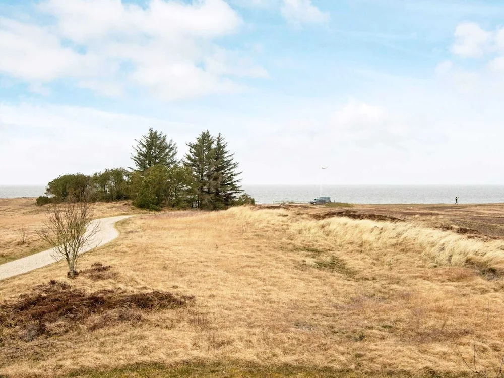 Spacious Holiday Home in Hemmet near Sea