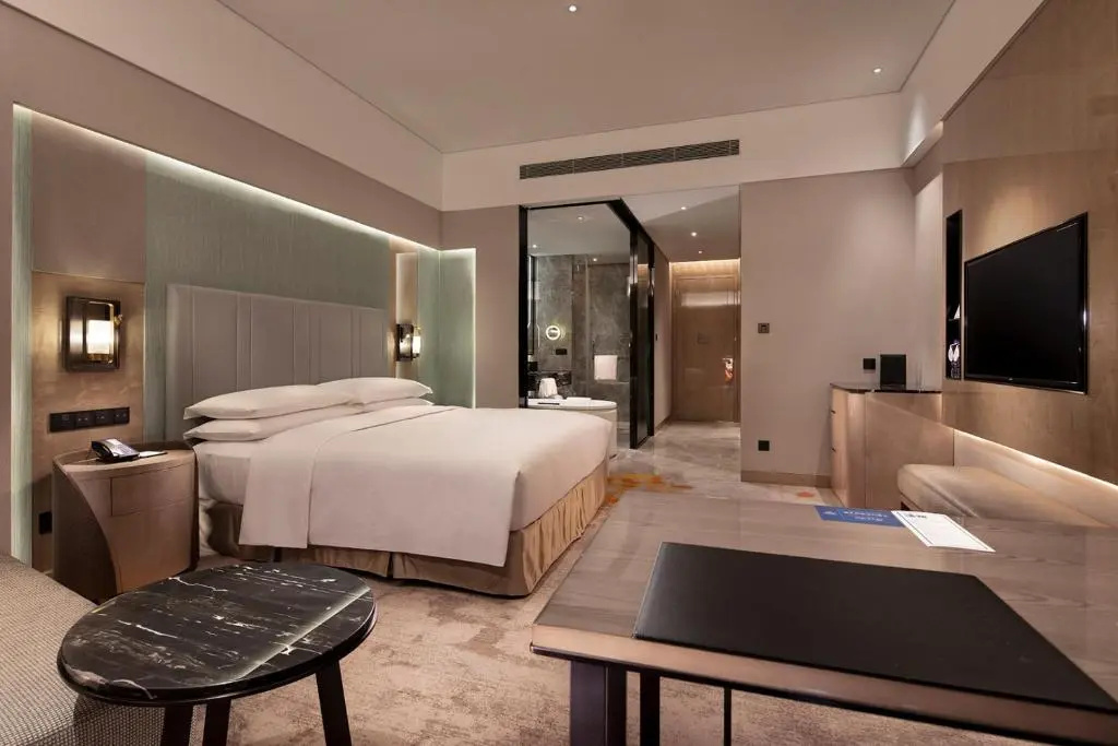 Deluxe Double room (full double bed)