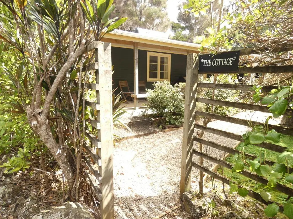 Cottage with garden view