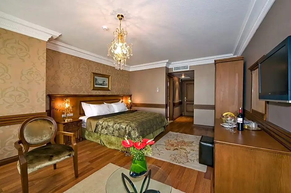 Superior Double room with sea view (full double bed)