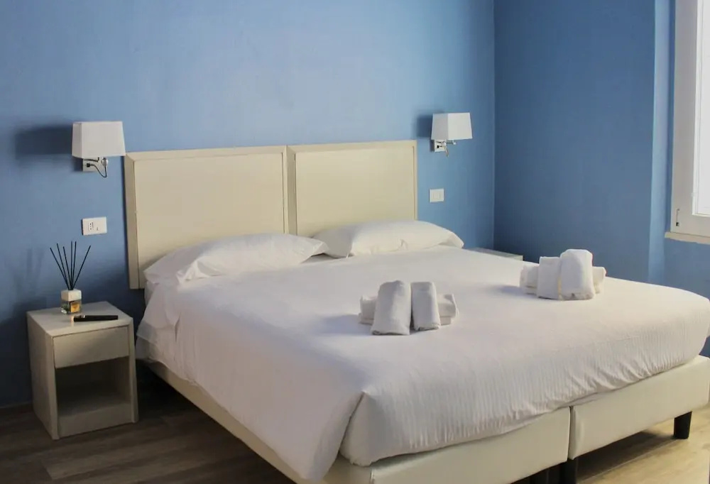 Economy room