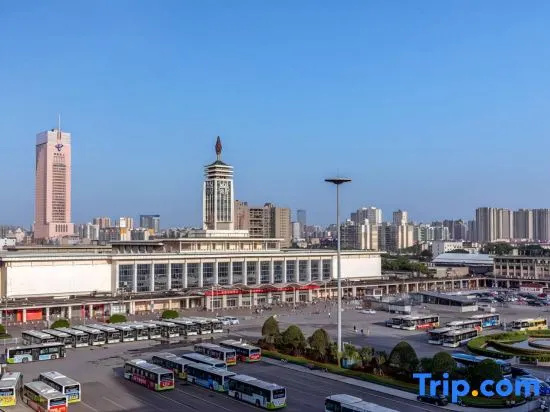 Vienna Hotel (Changsha Railway Station Metro Station) in Changsha