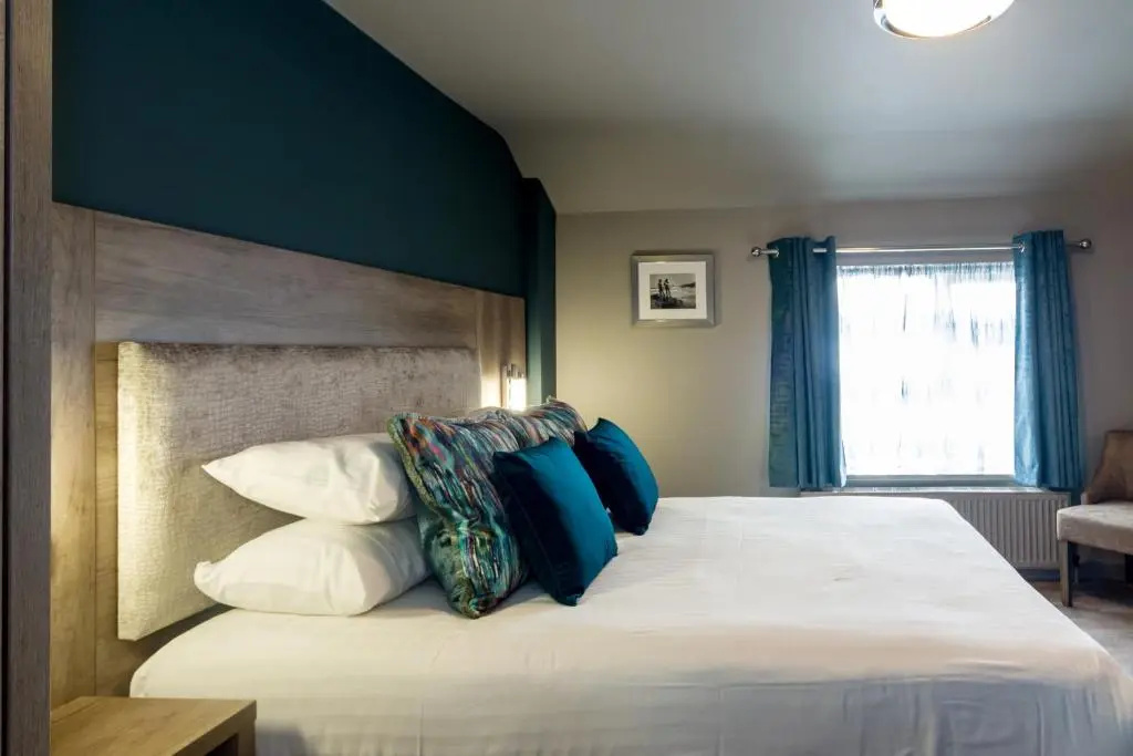Deluxe Double room with sea view (full double bed)