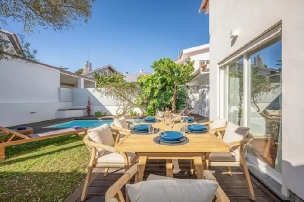 Casa Rosário : Three Bedroom Villa with Private Pool;
