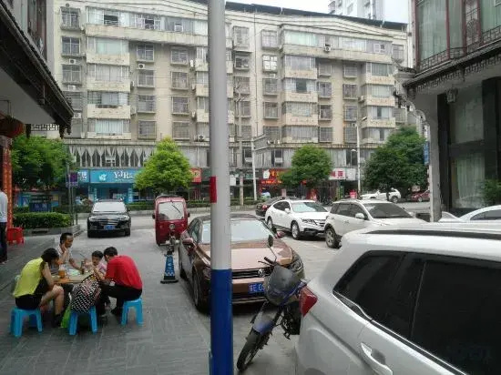 Qianyuan Hotel