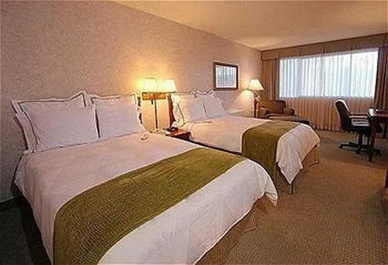 Radisson Hotel Milwaukee Airport - Chambres