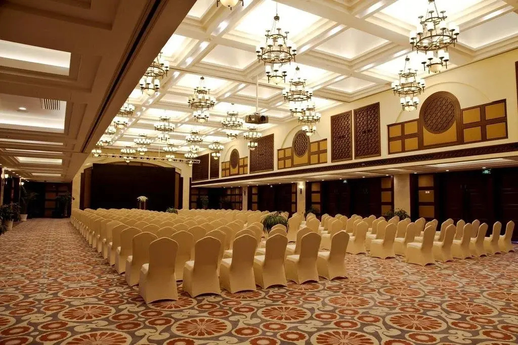 Zhongcheng Holiday Hotel - фото 13
