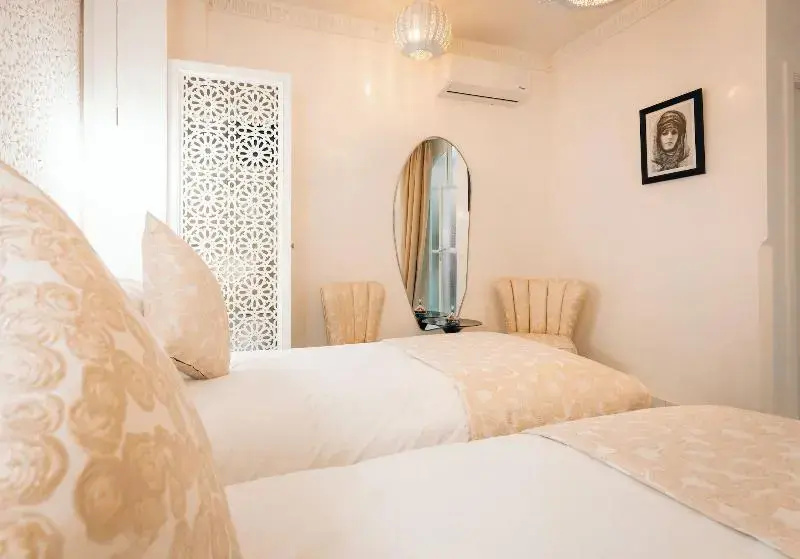 Superior Double room (twin beds)