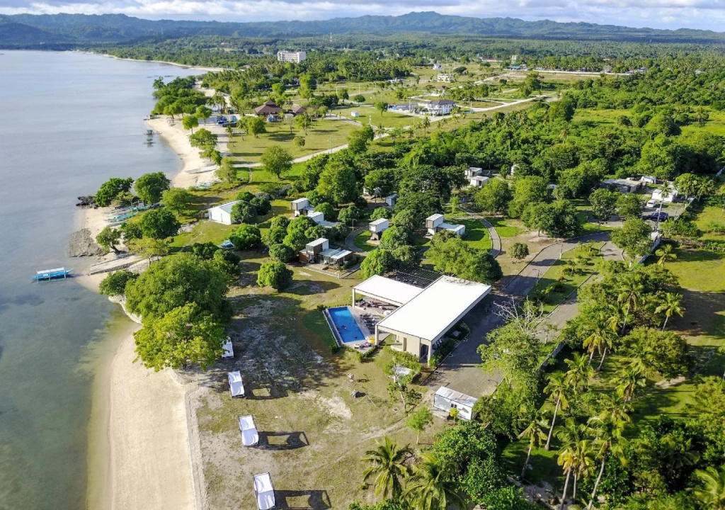 Beach & Waterfront