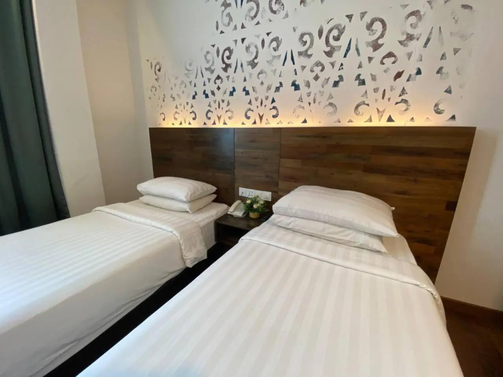 Serapi Hotel — 2