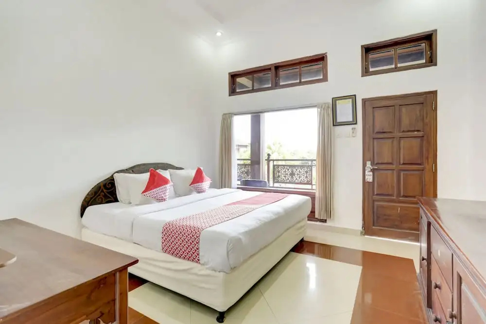 Deluxe Double room (full double bed)