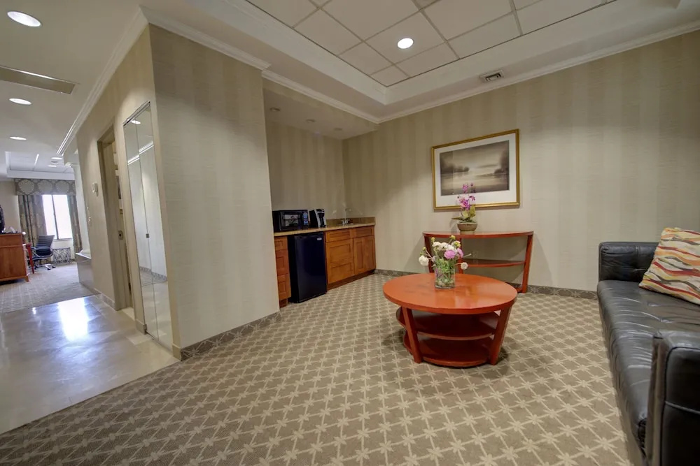 Holiday Inn Plainview-Long Island by IHG - Chambres