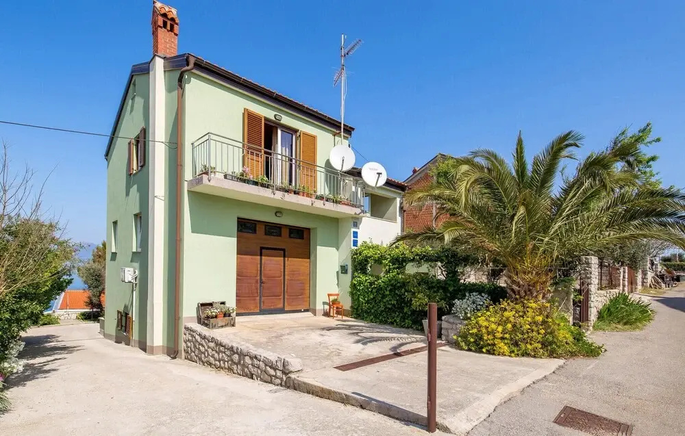 Amazing Apartment in Mali Losinj With Wifi and 1 Bedrooms