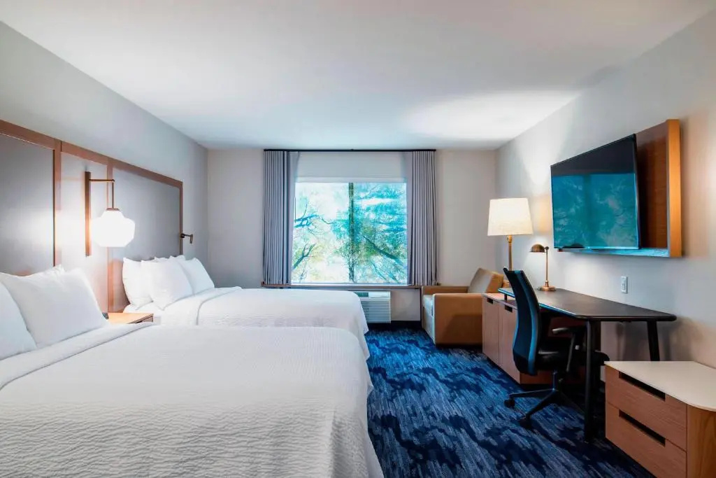 Fairfield Inn and Suites by Marriott Kelowna - Chambres