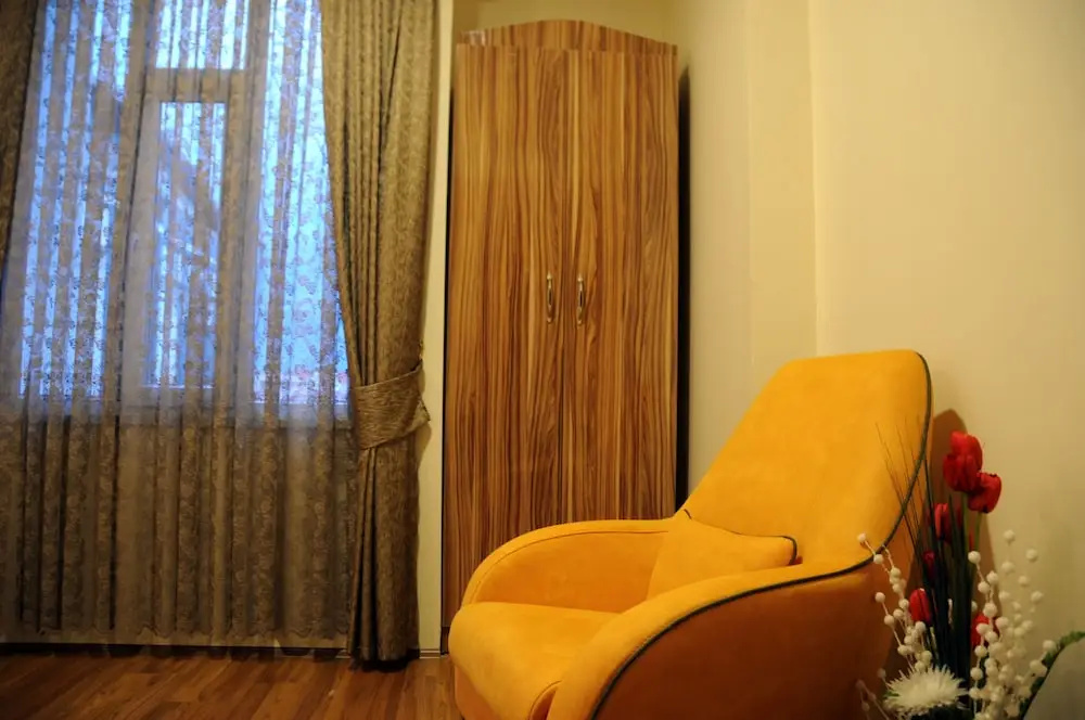 Standard Double room with balcony and with city view (twin beds)