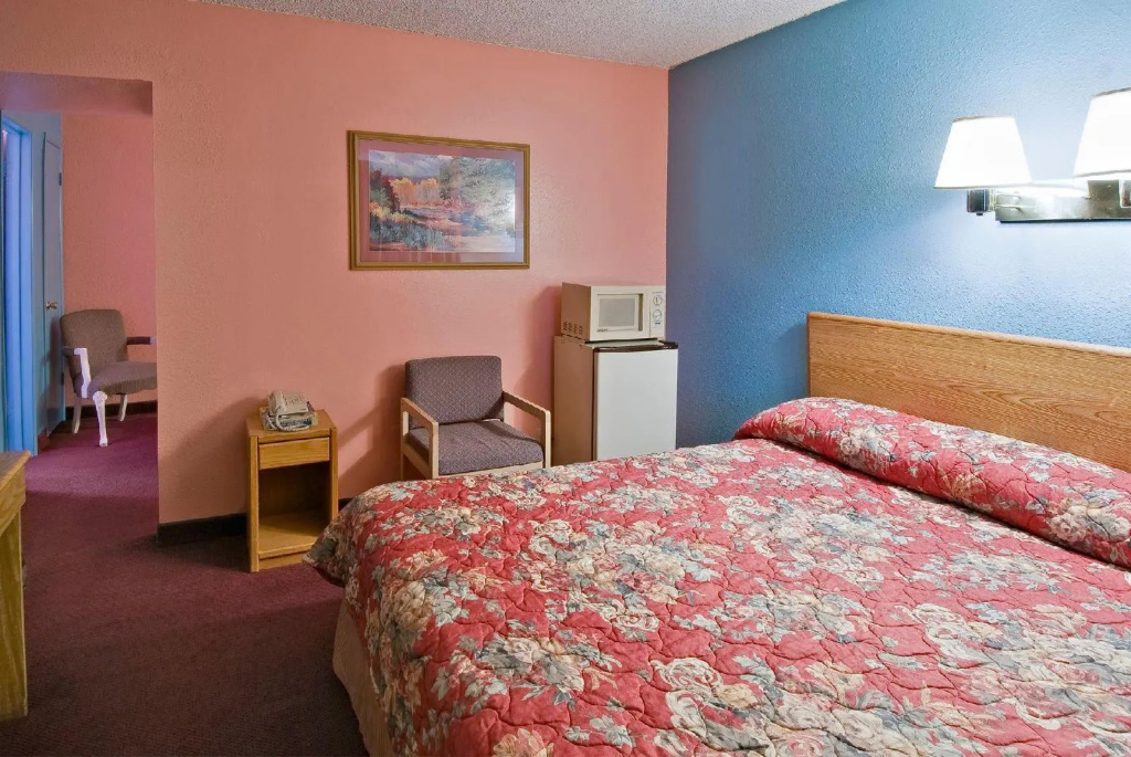 Snow Peak Inn — 2