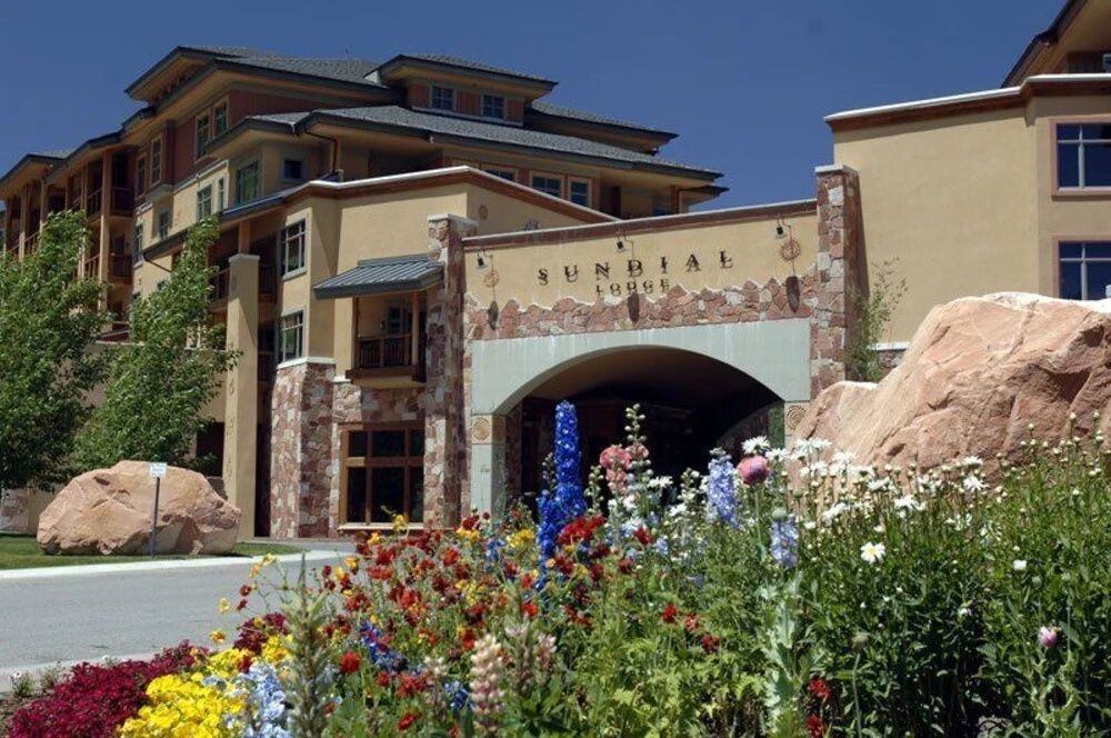 Sundial C105 - 2 Br Condo