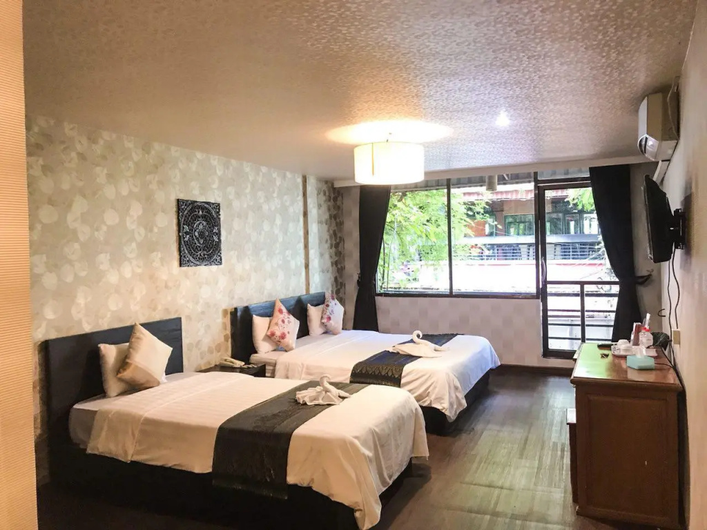 Deluxe Double room with river view (twin beds)