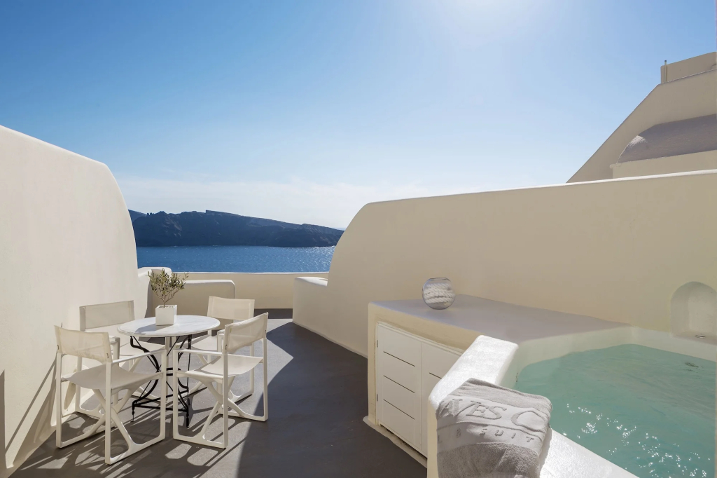 Canaves Oia Suites image General