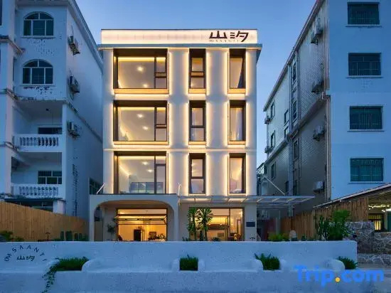 SAANTI Mountain Xi Boutique Stay (Xichong International Coastal Tourism Area Xichong Beach)
