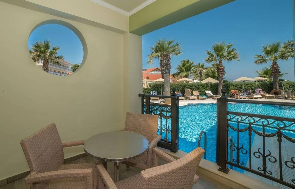 Balcony & Terrace