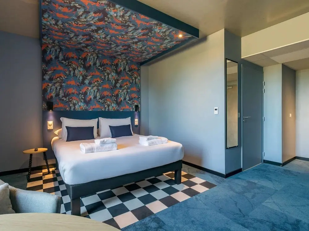 Superior room