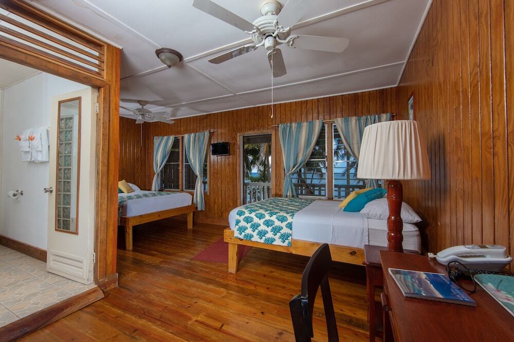Pelican Beach Resort - Dangriga by null