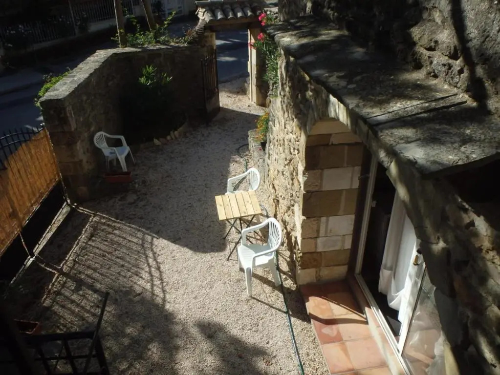 Voir la photo 4 — Studio-gîte Chauvet III Le Prieuré d'Orniols